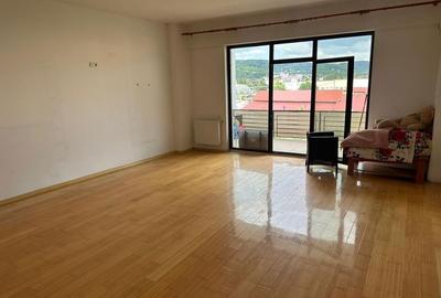 Apartament cu 3 camere decomandat în Ostroveni - 1