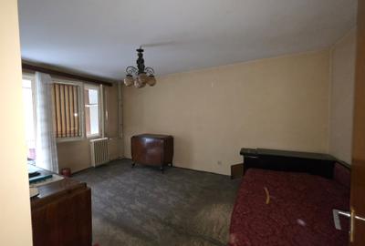 Apartament cu 2 camere decomandat în Tineretului