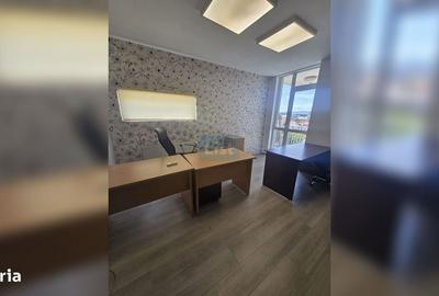 Spațiu comercial, de 110 mp, în Central