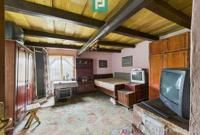 Casă individuală cu 2 camere cu Teren 2473 Mp în Odvoș - 1