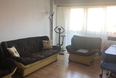 Apartament cu 3 camere decomandat în Iancului - 1