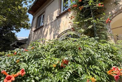 Casă individuală cu 7 camere cu Canalizare în Arcul de Triumf - 1