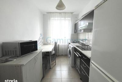 Apartament cu 2 camere semidecomandat, mobilat în Central