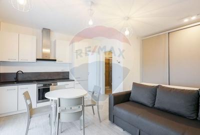 Apartament cu 2 camere decomandat, mobilat în Ultracentral