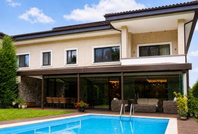 Casă individuală cu 9 camere cu Piscina în Pipera