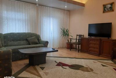 Spațiu comercial, de 280 mp, în Central - 1