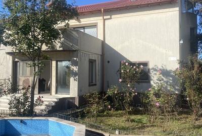 Casă cu 4 camere în Central - 1