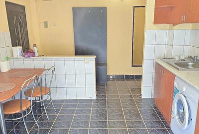 Apartament cu 2 camere decomandat în Piața Centrală - 2