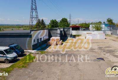 Spațiu comercial, de 1,800 mp, în Central - 14