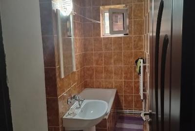 Apartament cu 2 camere semidecomandat, mobilat în Farfuria