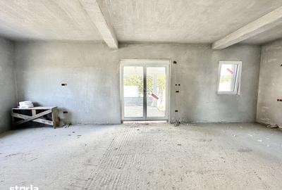 Casă cu 5 camere cu Teren 430 Mp în Moșnița Nouă