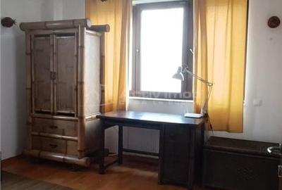 Apartament cu 3 camere decomandat în Central - 2
