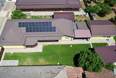 Casă individuală cu 6 camere cu Canalizare în Livada - 2