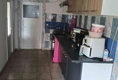 Casă cu 3 camere cu Teren 1300 Mp în Grindu