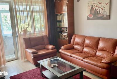 Apartament cu 3 camere în Tei