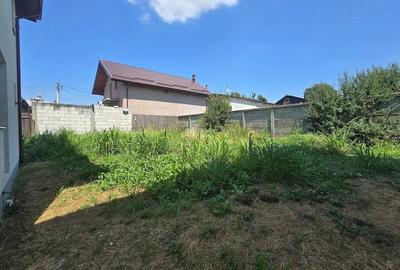 Casă cu 6 camere cu Teren 383 Mp în Dobroești