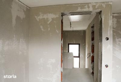 Casă cu 4 camere cu Teren 300 Mp în Central - 8