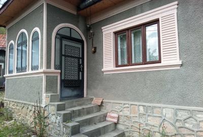 Casă cu 3 camere în Bezdead - 1