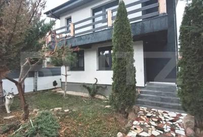 Casă cu 5 camere cu Teren 300 Mp în Central