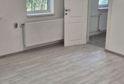Spațiu comercial, de 80 mp, în Ultracentral - 2