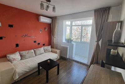 Apartament cu 2 camere decomandat, mobilat în P-ța Victoriei