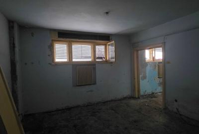 Apartament cu 2 camere semidecomandat în Eminescu
