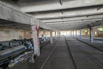 Spațiu comercial, de 2,000 mp, în Central - 2