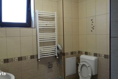 Casă cu 3 camere cu Canalizare în Central - 12