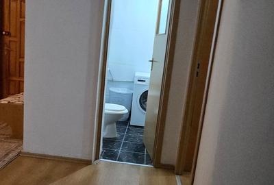 Apartament cu 3 camere decomandat, mobilat în Micro 2 - 13
