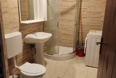 Apartament cu 3 camere semidecomandat, mobilat în Florești - 9