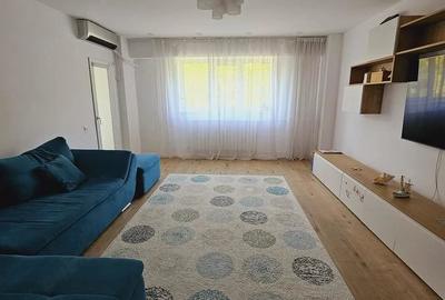Apartament cu 3 camere decomandat în Muncii