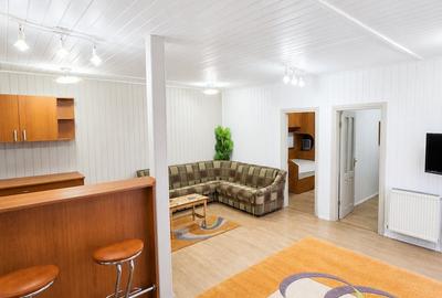 Apartament cu 3 camere în Apărătorii Patriei
