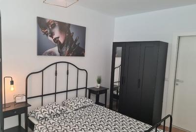 Apartament cu 2 camere decomandat, mobilat în Central