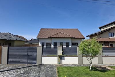 Casă cu 3 camere cu Teren 330 Mp în Livada - 1