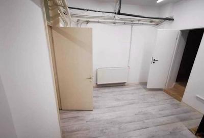 Spațiu comercial, de 90 mp, în Calea București - 4
