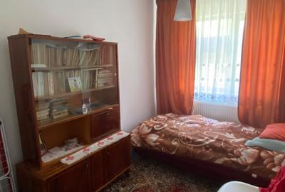 Apartament cu 4 camere semidecomandat, mobilat în Apollo - 7