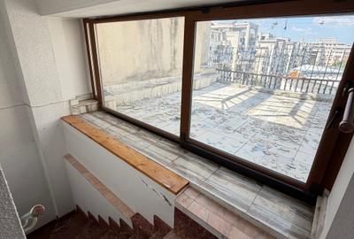 Apartament cu 5 camere semidecomandat în P-ța Unirii - 34