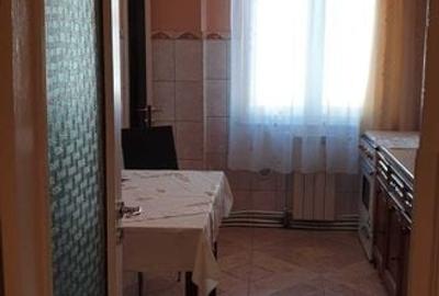 Apartament cu 3 camere decomandat în Progresul