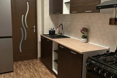 Apartament cu 3 camere decomandat în Micro 6 - 4