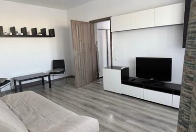 Apartament cu 2 camere decomandat în Păcii