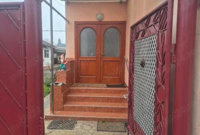 Casă cu 3 camere în Central - 2