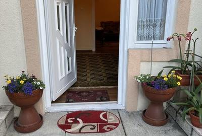Casă cu 3 camere decomandat în Central - 2