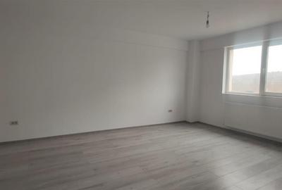 Apartament cu 2 camere decomandat în Bucium