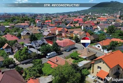 Casă cu 4 camere cu Teren 421 Mp în Progresul