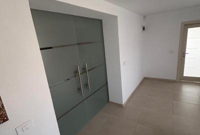 Casă individuală cu 4 camere cu Canalizare în Central - 15