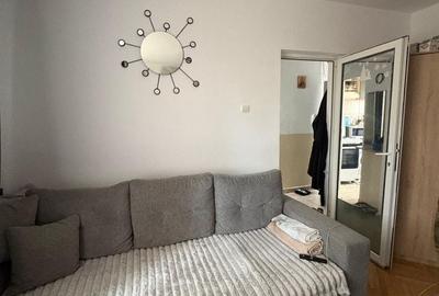 Apartament cu 2 camere decomandat în Trivale - 2