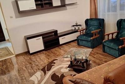 Apartament cu 2 camere semidecomandat în Micro 4 - 5