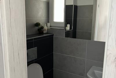 Casă cu 3 camere cu Teren 25 Mp în 1 Decembrie