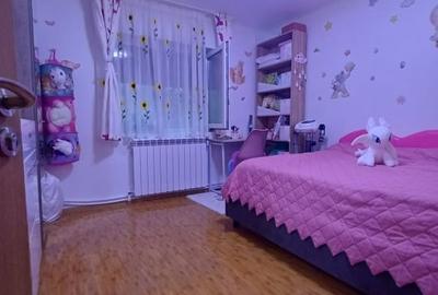 Apartament cu 2 camere decomandat, mobilat în E3 - 6