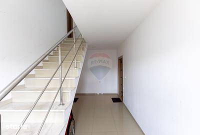 Apartament cu 3 camere decomandat în Gherăiești - 6
